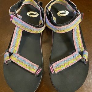 Academy sandals for girls